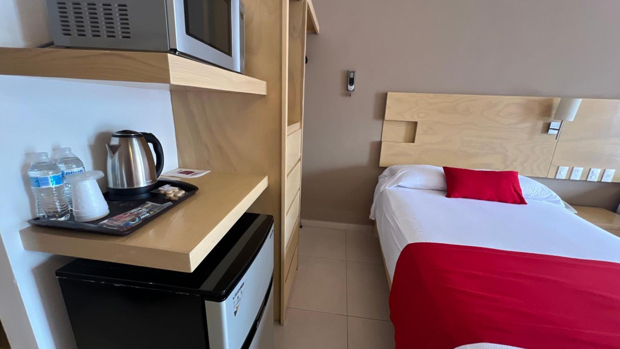 Nova Hotel Cadereyta Jimenez Екстер'єр фото