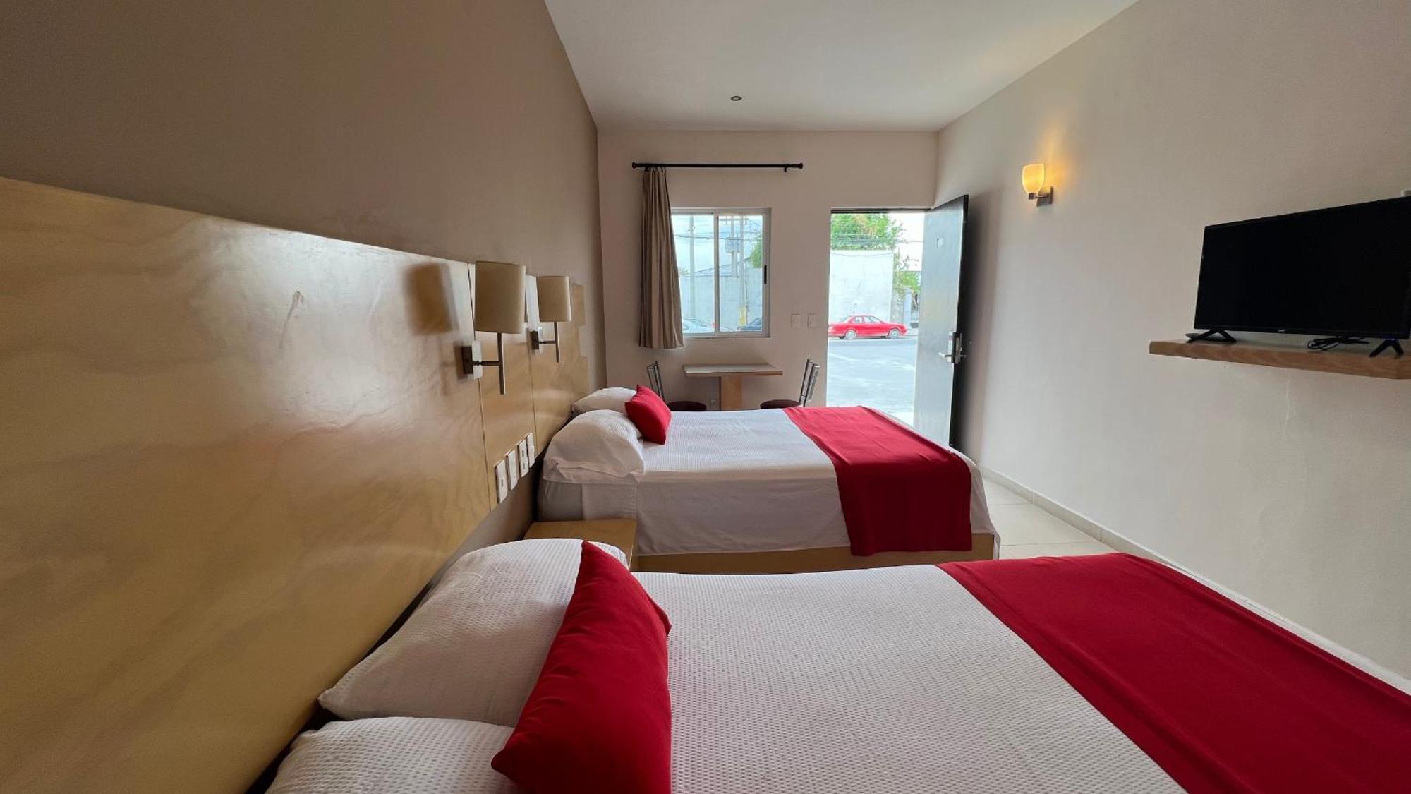 Nova Hotel Cadereyta Jimenez Екстер'єр фото