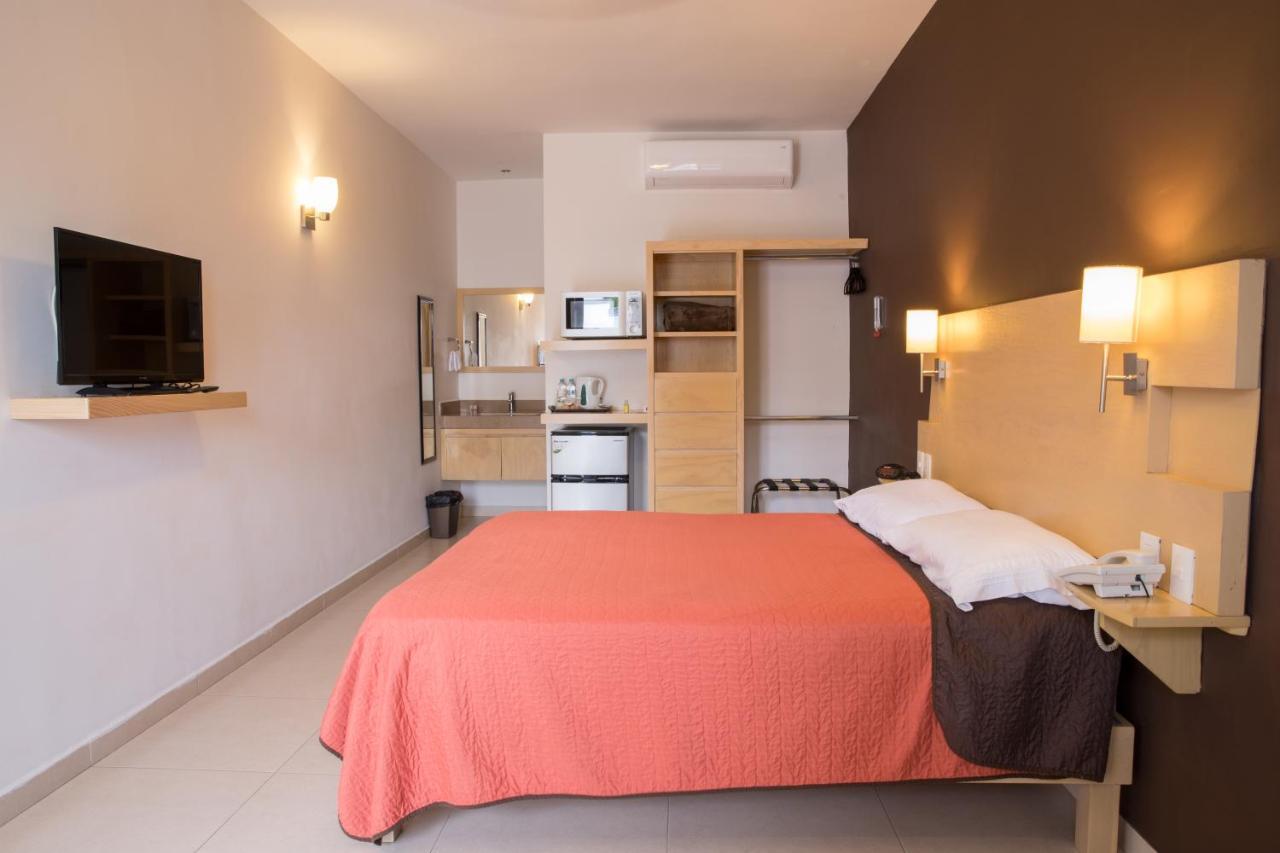 Nova Hotel Cadereyta Jimenez Екстер'єр фото